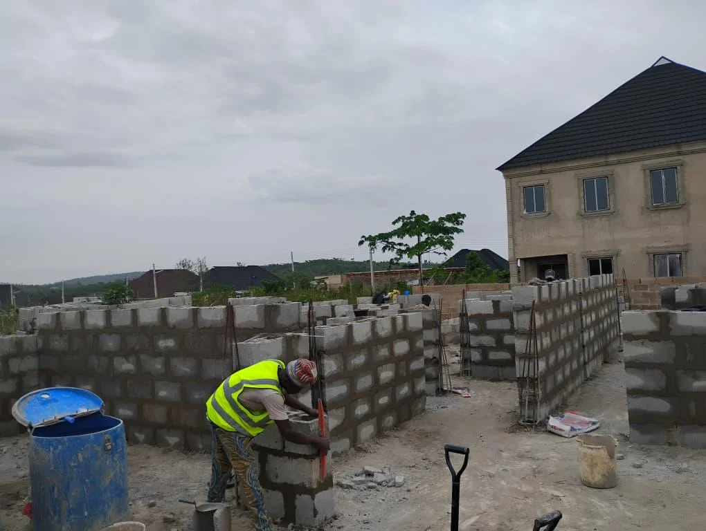 Block Setting on Oversite Concrete (German Floor) - Image 5