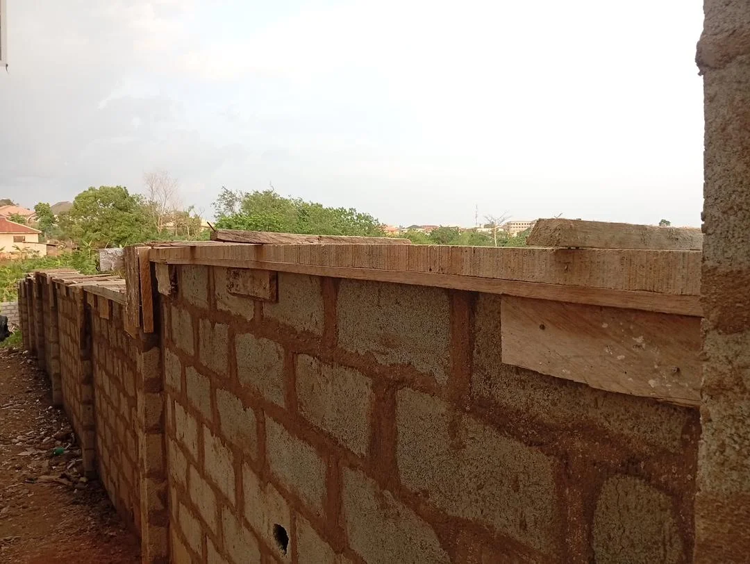 Block work & coping on Fence - Image 2